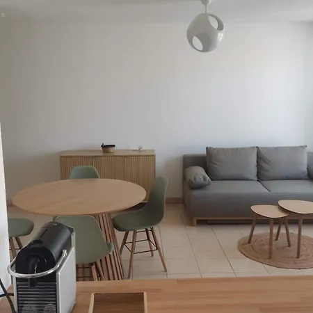 Cocon Douillet Pres De L'etang Mèze